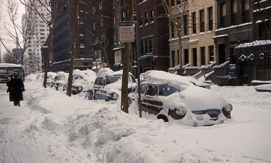 Color Images from The 1950s and 1960s that Were Discovered in A Trashcan Depict New York City in Kodachrome
