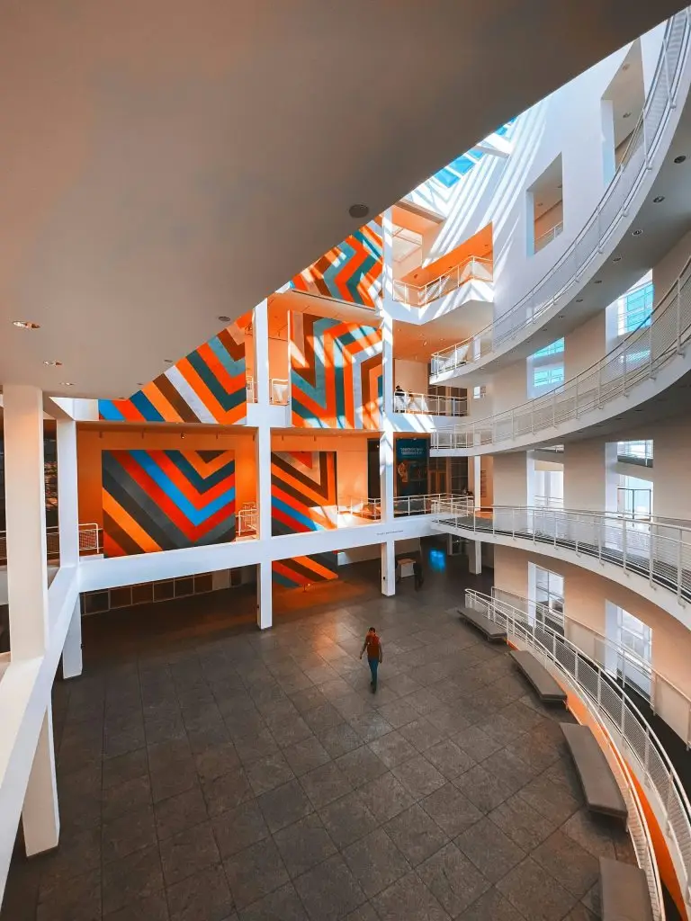 A tall shot of a section of the High Museum of Art