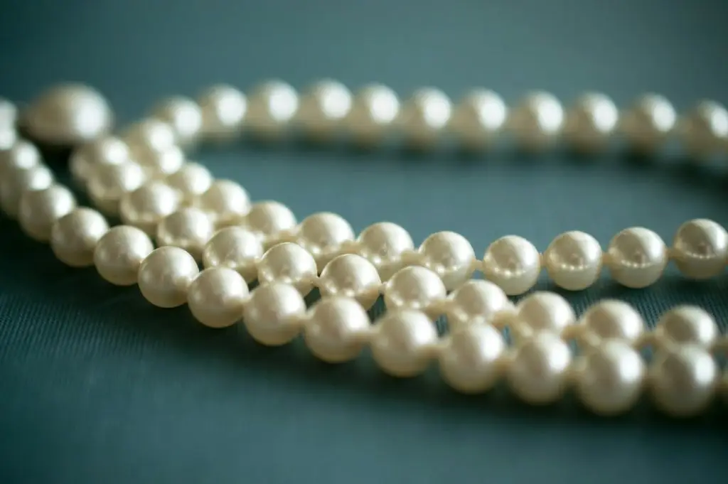 Pearls on a string