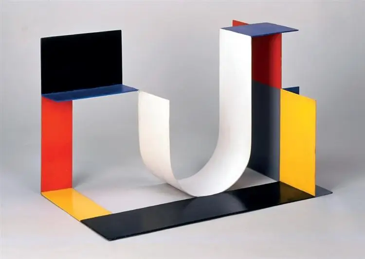 A spacial composition of Katarzyna Kobro